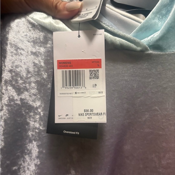 Brand new size large Nike hoodie - Picture 2 of 5
